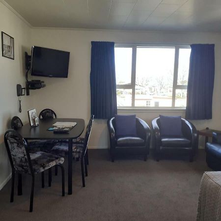 Aaa Thames Court Motel Оамару Екстериор снимка