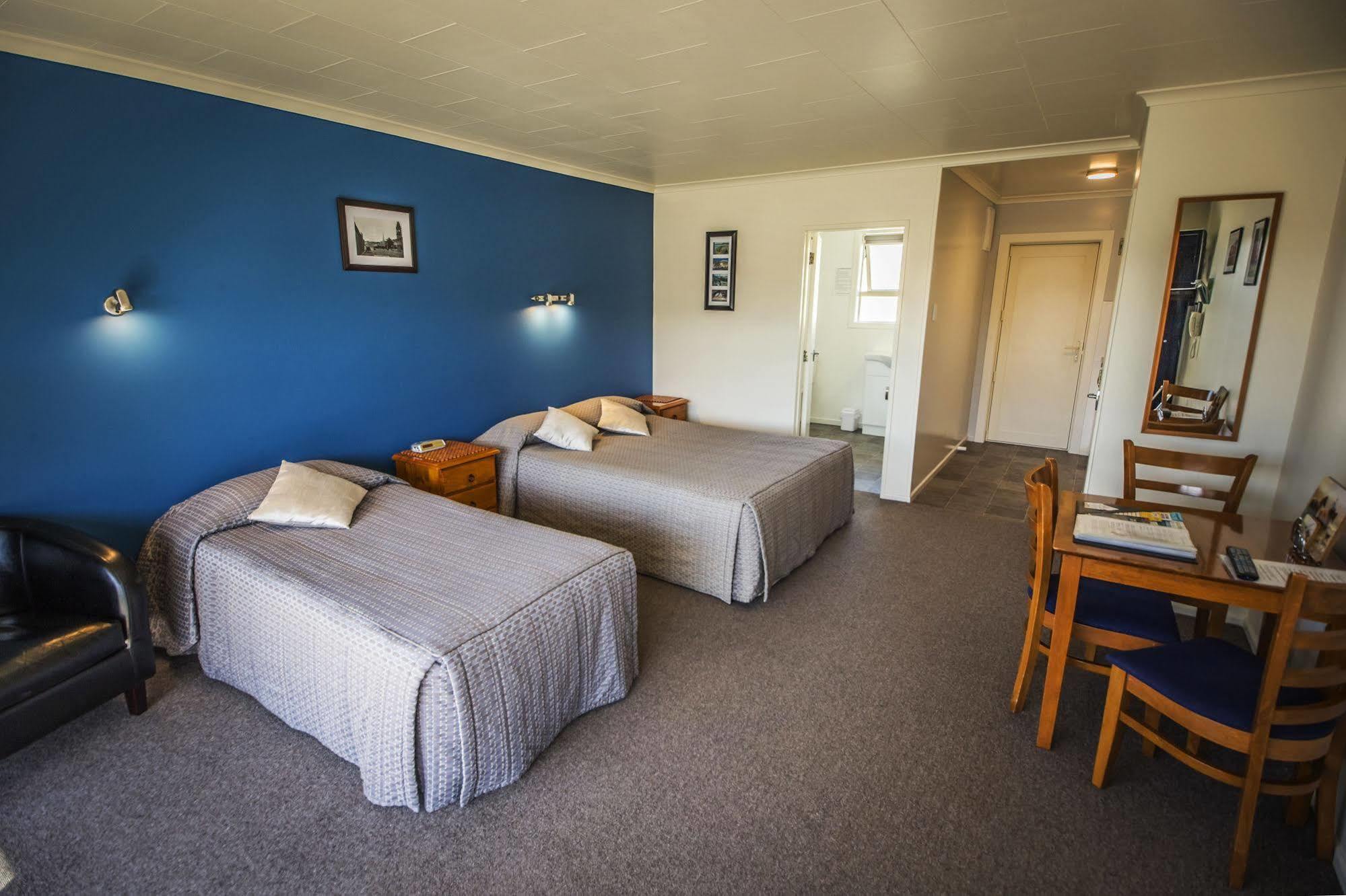 Aaa Thames Court Motel Оамару Екстериор снимка
