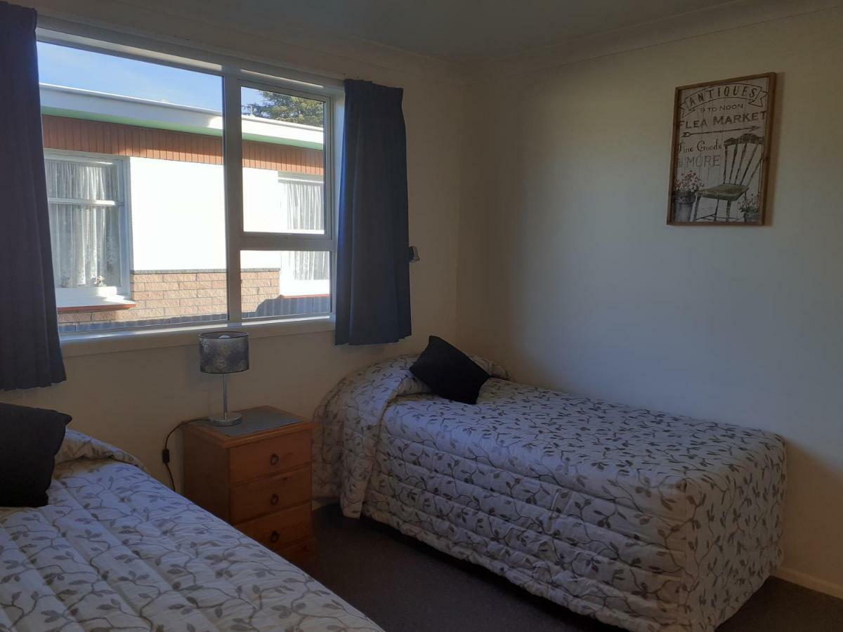 Aaa Thames Court Motel Оамару Екстериор снимка